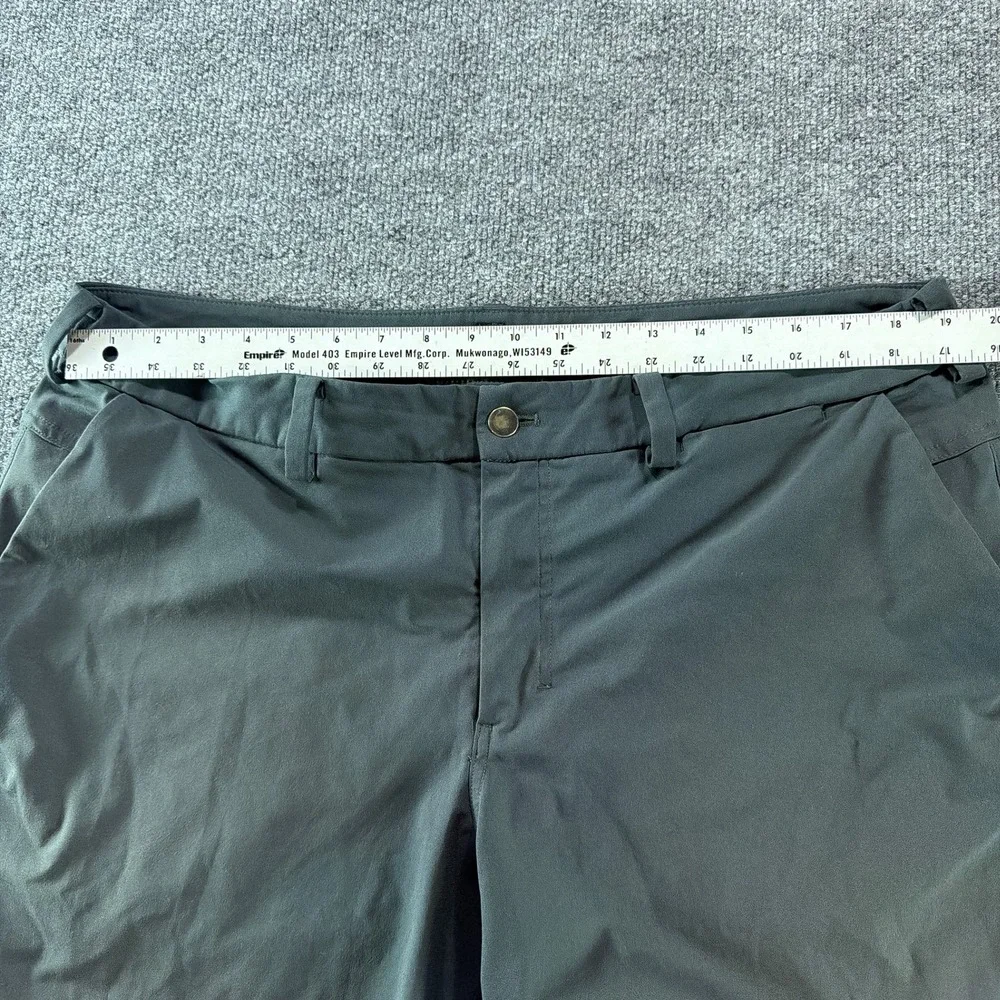 Lululemon Mens Commission Shorts 9 Grey Chino 38 Athleisure Summer Sporty Golf